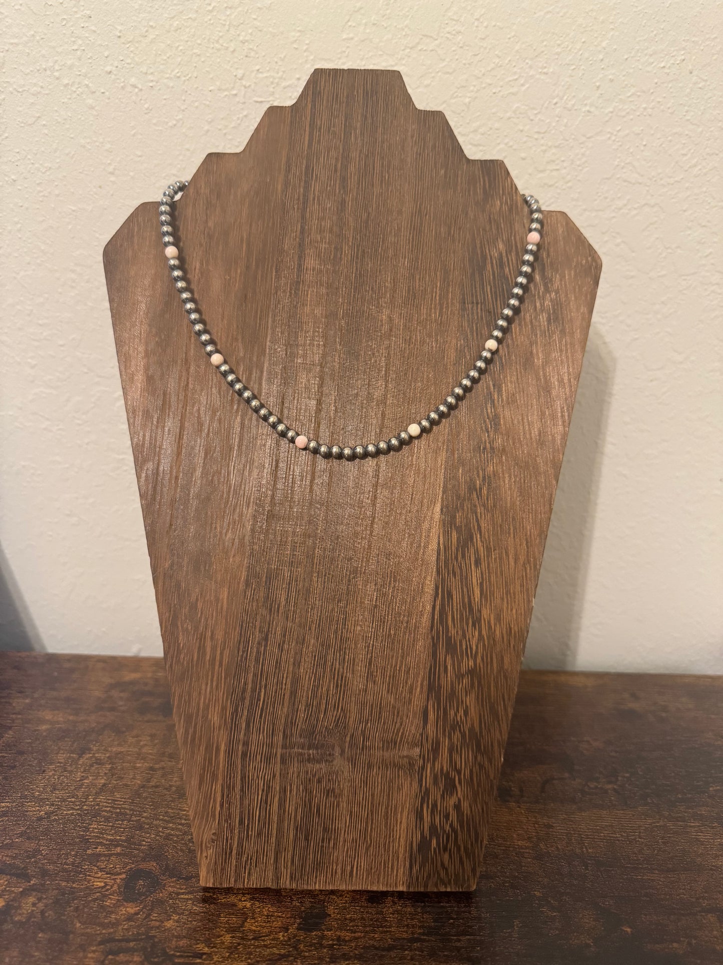 18” Pink Conch & Pearl Necklace