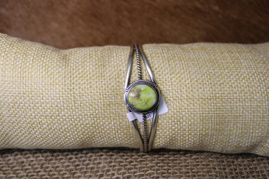 Big Palomino Cuff with Detail